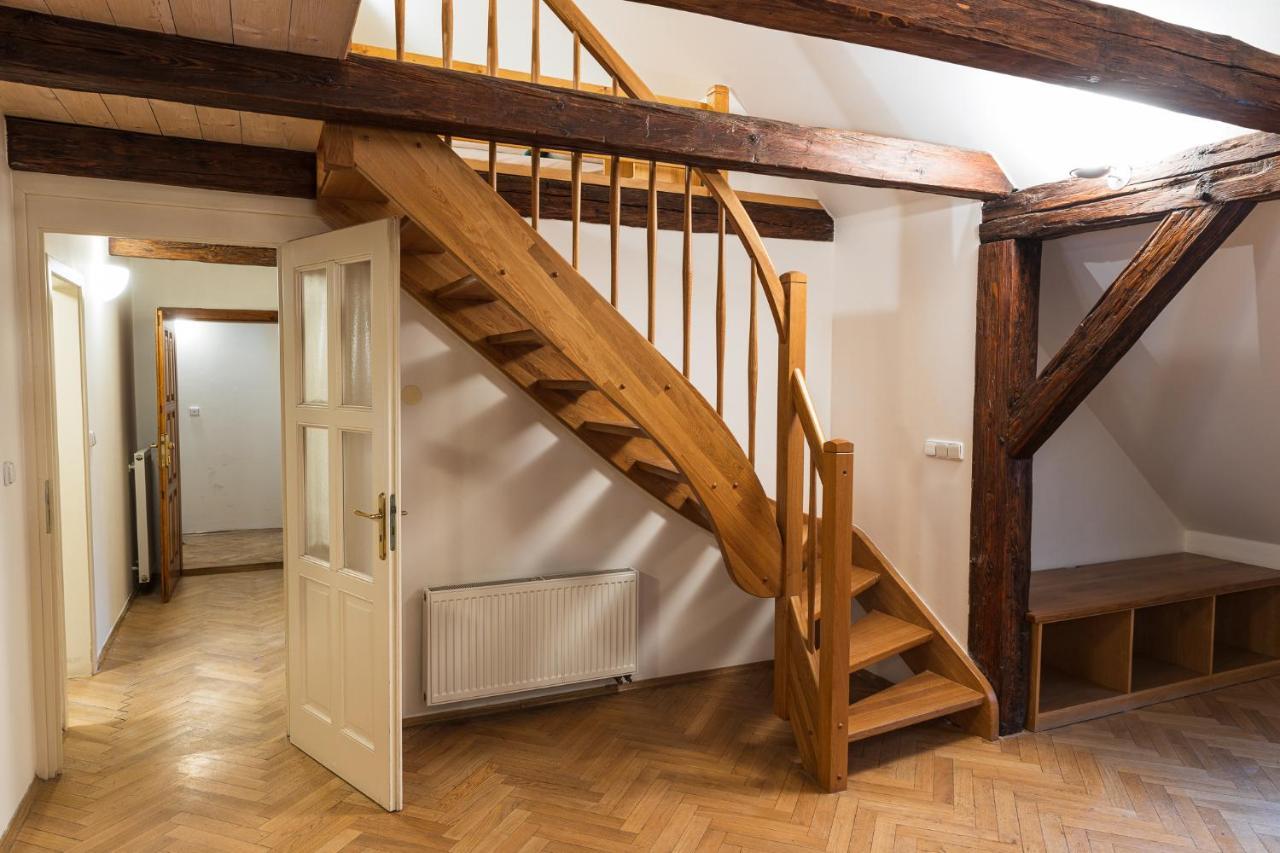 White Swan Boutique Apartments براغ المظهر الخارجي الصورة