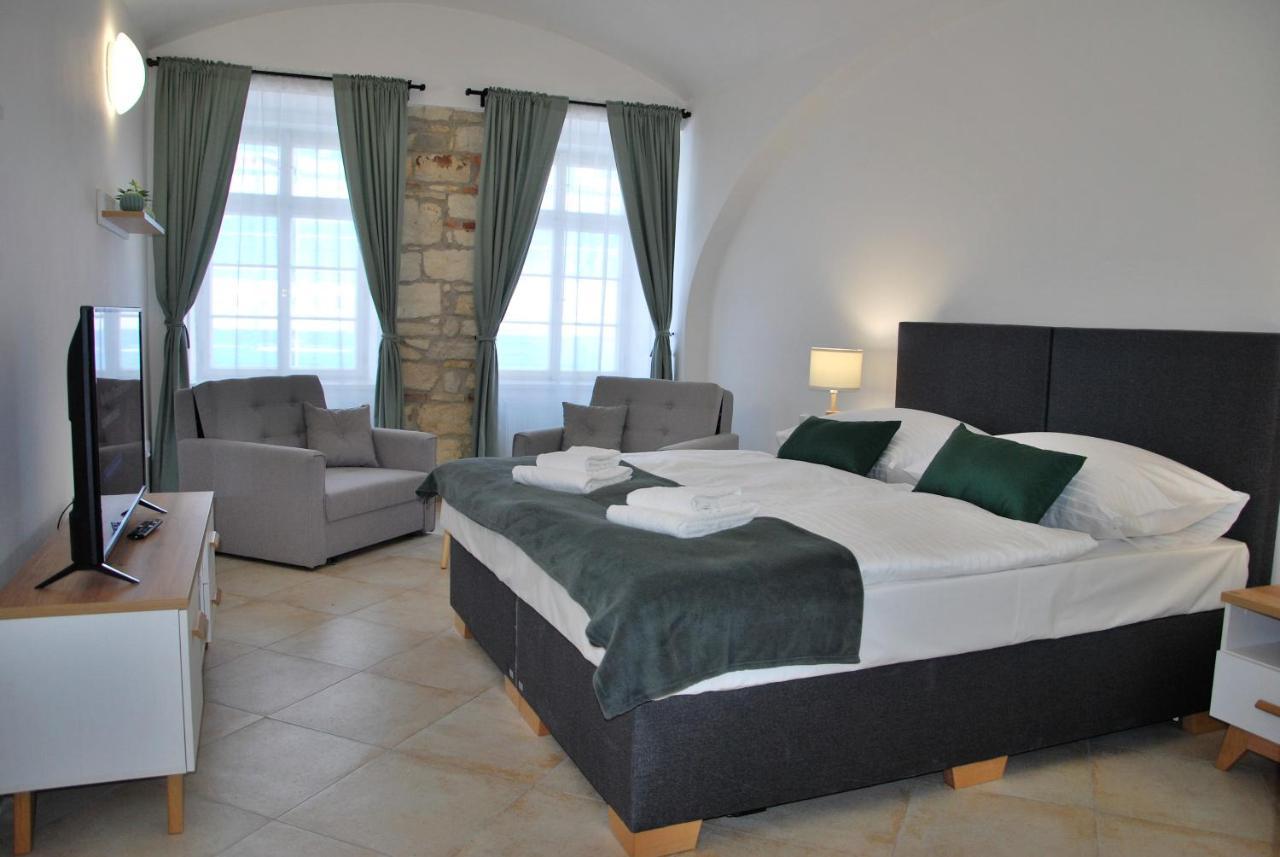 White Swan Boutique Apartments براغ المظهر الخارجي الصورة