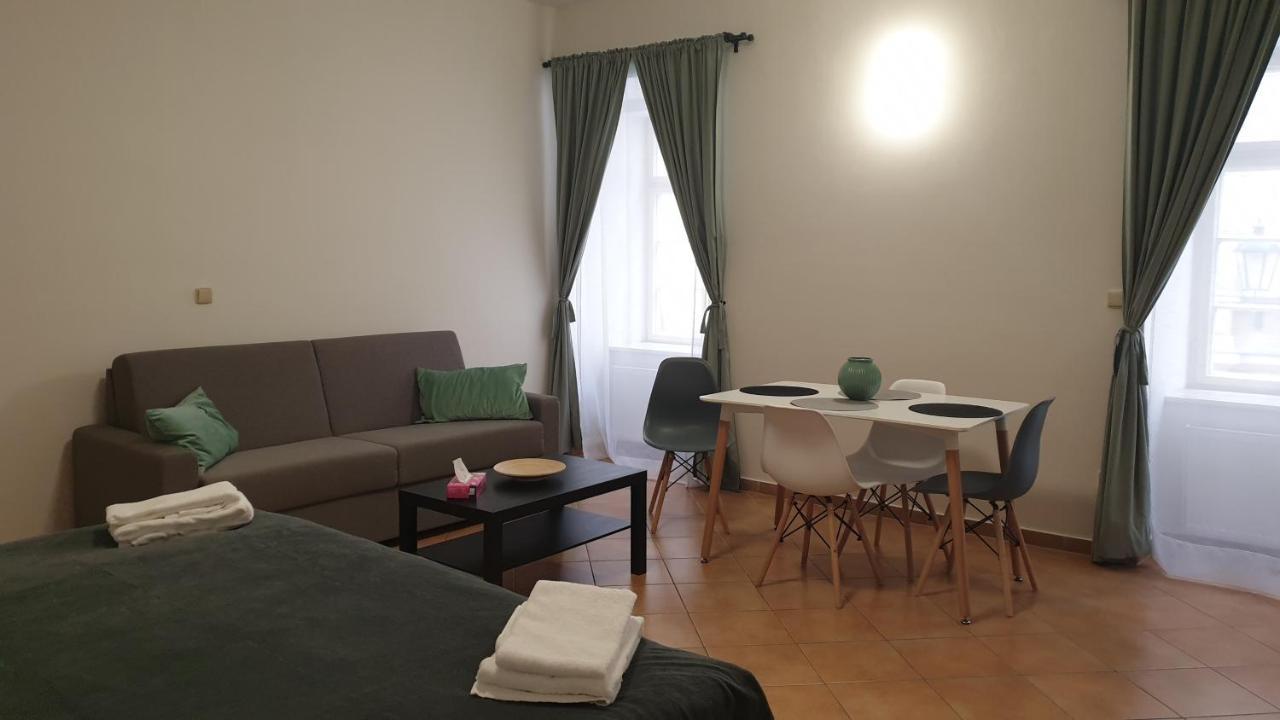 White Swan Boutique Apartments براغ المظهر الخارجي الصورة