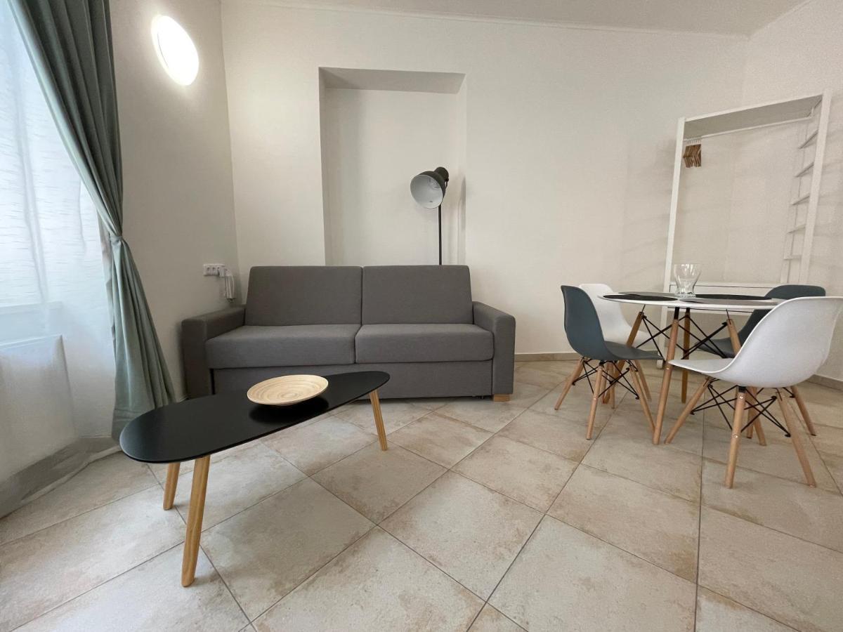 White Swan Boutique Apartments براغ المظهر الخارجي الصورة