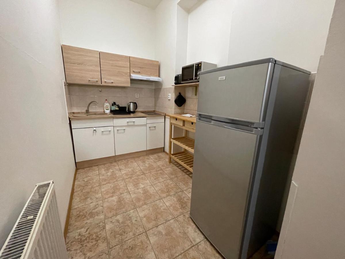 White Swan Boutique Apartments براغ المظهر الخارجي الصورة